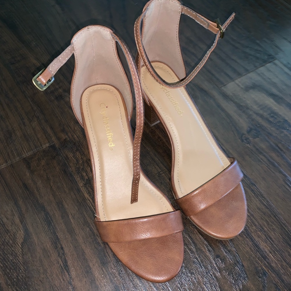 Women heels